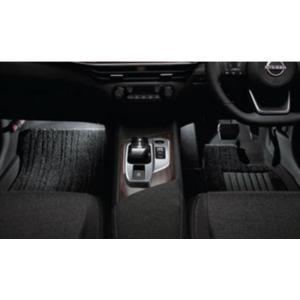 オーラ/AURA：純正 フットウエルランプ（運転席・助手席・後部座席用