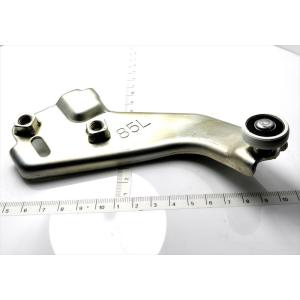 トヨタ　純正　スロットルボディーASSY　22030-37050 トヨタ（TOYOTA） トヨタ純正 スロットル ボデーASSY(モータ ツキ