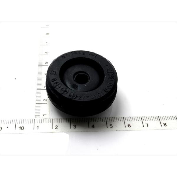 マウンテイング ラバーのみ 21506-01U00  日産純正部品