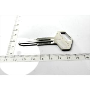 16番のみ』 ジムニー用 バックウィンドのウェザストリップ 84623-80100