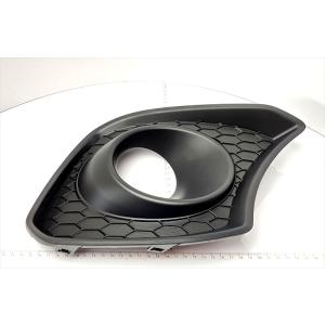 エンジンカバー（LEXUS HYBRID DRIVE） レクサス CT200H 11212-37080