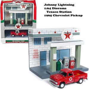 JOHNNY LIGHTNING 1:64 Texaco Station Diorama with 1965 Chevrolet Pickup ミニカー｜suzuyatoy