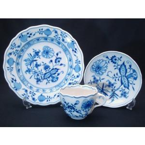 送料無料　Meissen(マイセン)　ブルーオニオン　　トリオ　カップ＆ソーサー＆ケーキプレート　一級品｜swan-antiques