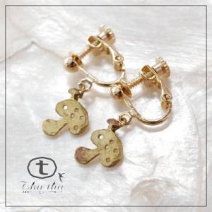 きのこイヤリング 人気のキノコモチーフ thuthu appetizing accessories/...