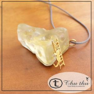 さんかくチーズに登る ネックレス コットン紐タイプ thuthu appetizing access...