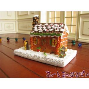 ミニチュア　レジン製　ジンジャーログキャビン　AZG3270　ドールハウス用