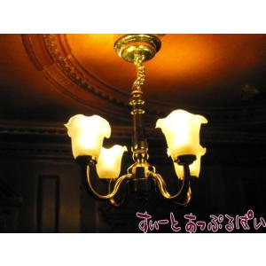 ミニチュア　3V電池式LED照明　シャンデリア　ゆり４灯　アップアーム　HKL-CL-308　ドールハウス用