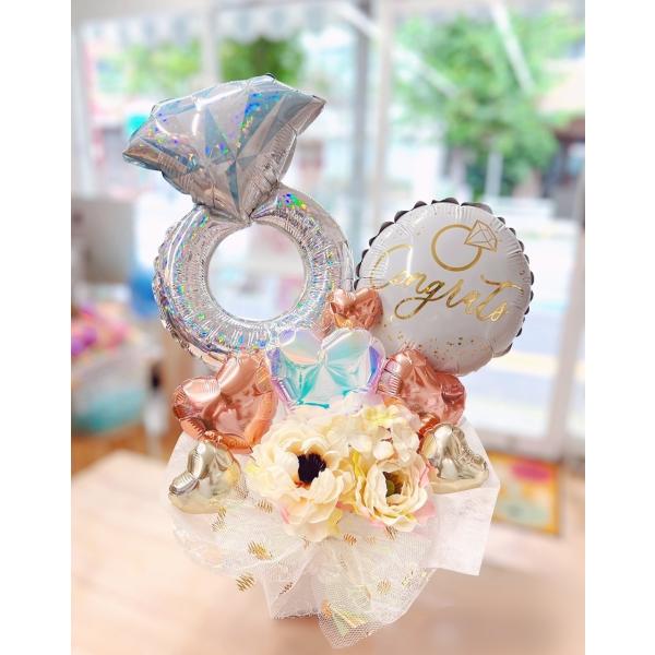 ウェディング バルーン電報 結婚記念日