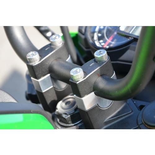 AGRAS（アグラス） Z125 PRO　ハンドルアップスペーサー（シルバー）　ハンドルポジションを...