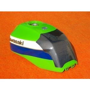 クレバーウルフ  ’96〜08　ZRX1100/1200 タンクプロテクター　綾織カーボン製