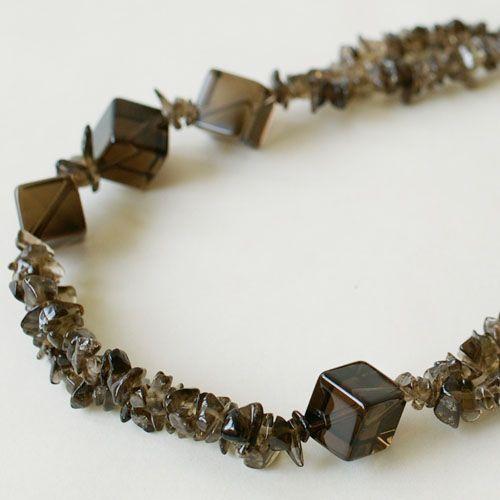 紅女　joncher　スモーキークオーツアシンメトリーネックレス