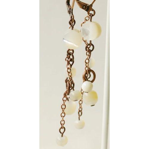 紅女　joncher　白蝶貝ロングピアス