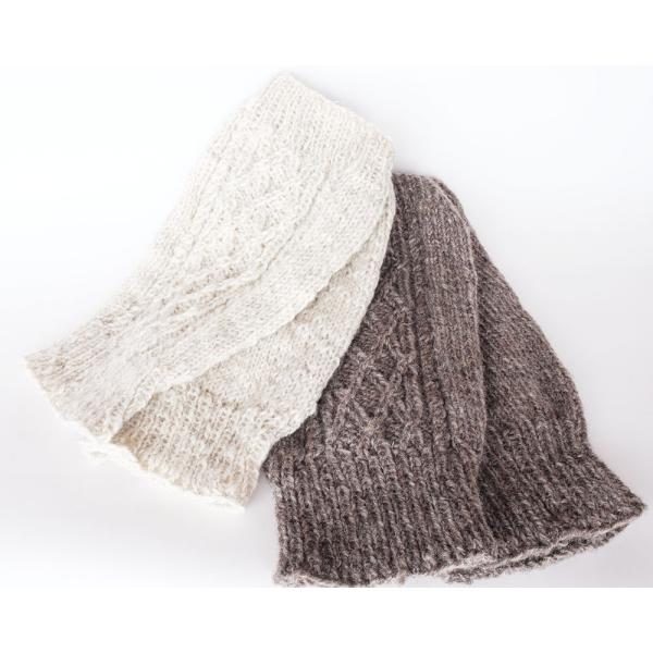 サナ・ハスタカラ　アランレッグウォーマー（ホワイト　グレー）（フェアトレード商品）