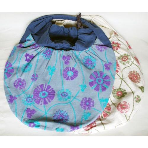 Ｍ．＆ＫＹＯＫＯ　布バッグ　大きめのコロンとしたフォルムがポイント