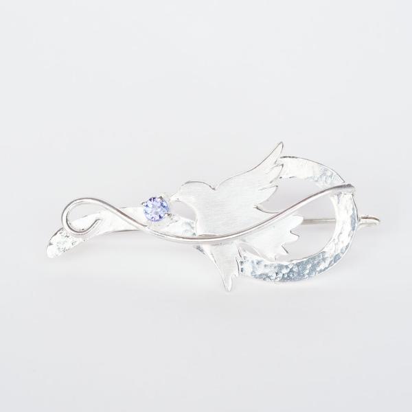 紅女　タンザナイト・シルバー鳩ブローチ