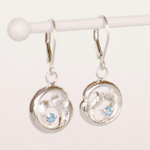 紅女　シルバーピアス（アクアマリン）　コロンとしたフォルムにアクアマリンが光る！！