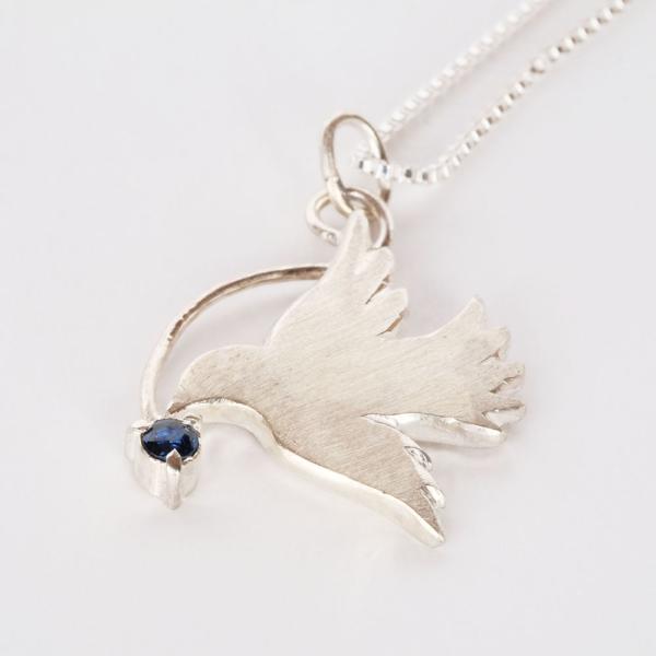 紅女　シルバー・ブルーサファイア鳩ペンダント（Ａ）