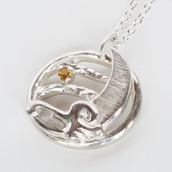 紅女　シルバー・シトリン三日月ペンダント