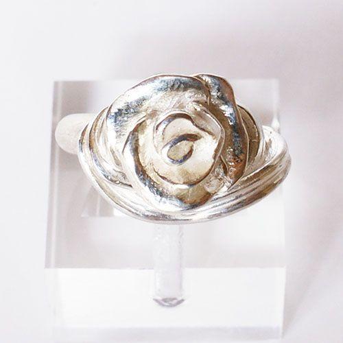 紅女　薔薇引き目リング