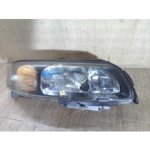 ボルボ 70シリーズ LA-SB5244W 　右ヘッドライト　右ヘッドランプ V70 B5244  ...