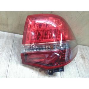 クラウン DBA-GRS200 　右　テールランプ　右テールレンズ ロイヤルサルーン ナビパッケージ...