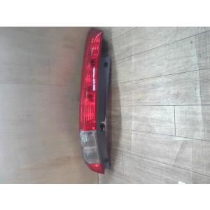 ストリーム DBA-RN6 　左　テールランプ　左テールレンズ RSZ R18A  NH624P イ...