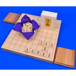 将棋セット　新桂1寸卓上将棋盤セット(将棋駒黄楊錦旗彫駒・新桂駒台)