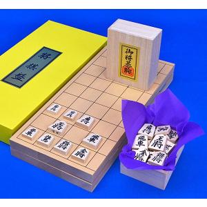 将棋セット　新桂7号折将棋盤セット(木製将棋駒白椿上彫)