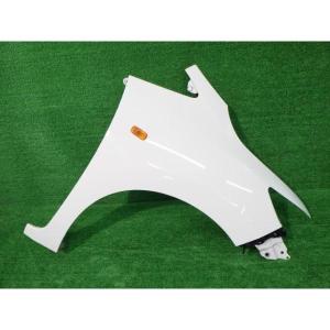 ホンダ（HONDA） フィット GP6 右サイドステップ・サイドスポイラー