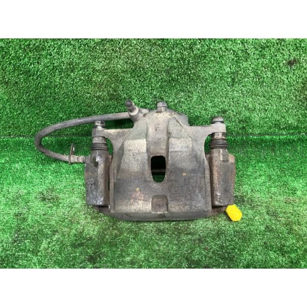 エスクァイア ZWR80G 右フロントキャリパー ハイブリッドGI ブラックテーラード 7人 477...