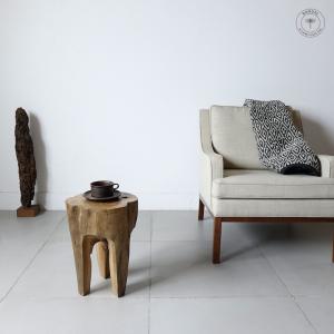 Nordal / TEAK wooden stool スツール 木製 w~30xh41cm 北欧 おしゃれ 丸 椅子 サイドテーブル 花台 一点物｜t-e-l