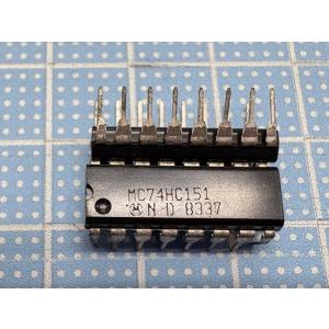 74HC151