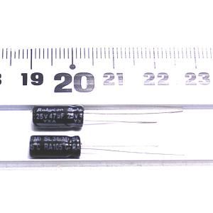25V　47uF