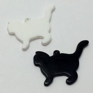 猫のアクリルチャーム/ホワイト/ブラック/アクリル/ねこ