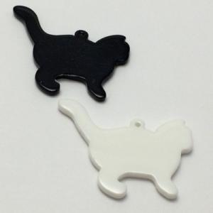猫のアクリルチャーム/ホワイト/ブラック/アク...の詳細画像1