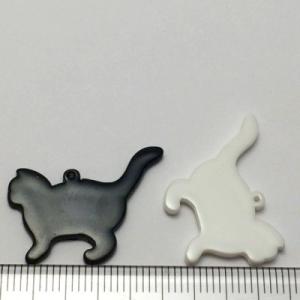猫のアクリルチャーム/ホワイト/ブラック/アク...の詳細画像2