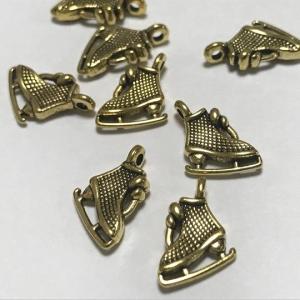 （3個セット）スケート靴のチャーム アンティークゴールド スポーツ パーツ ハンドメイド