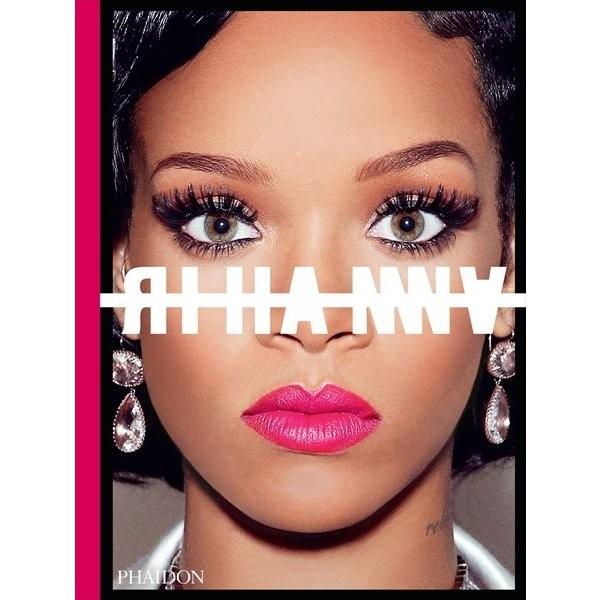 Rihanna　リアーナ　洋書（英語）