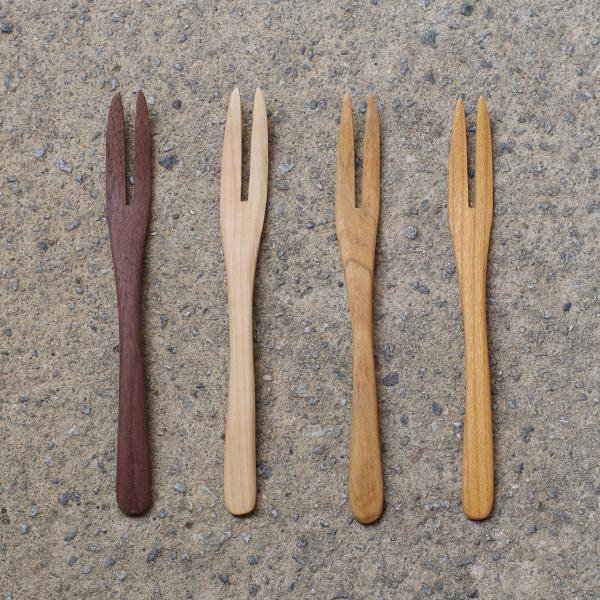erakko 木のデザートフォーク 4種類 エラッコ 柴田漆工房 カトラリー キャンプ用品 ギフト ...