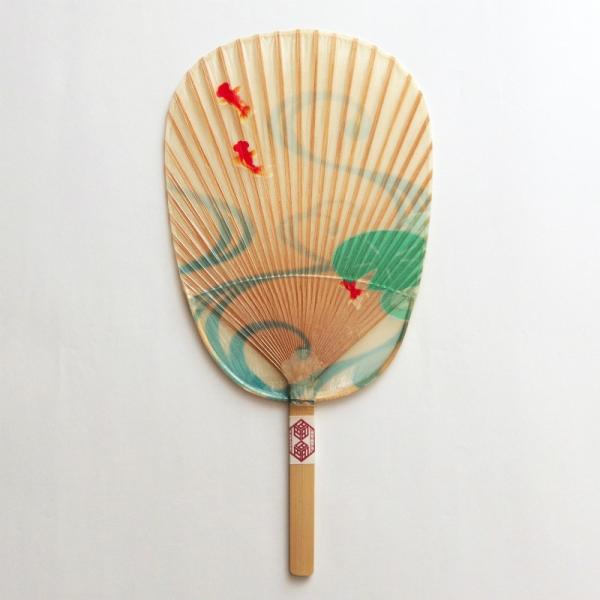 水うちわ 金魚 家田紙工 岐阜県産 美濃手漉き和紙/丸亀うちわ 伝統工芸品 民藝品 ギフト プレゼン...