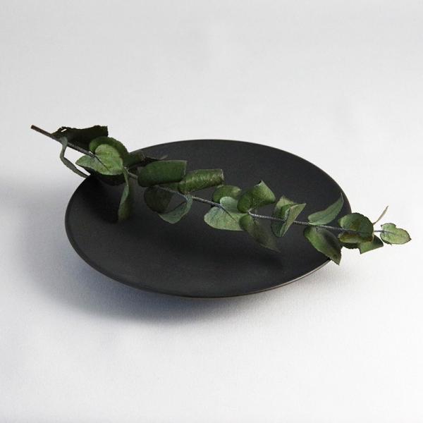 黒照 クロテラス 丸皿 小（Φ150） 大堀相馬焼/雄勝硯 伝統工芸品 民藝品 食器 キッチン雑貨 ...