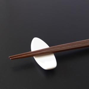 サーフボード 箸置き 日本製 磁器 はしおき 白 白磁 陶器 箸置き 白 箸置き おしゃれ 白 夏 サーフボード型｜テーブルウェアファクトリー
