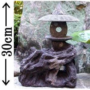 八女石 ミニサイズ ミニ灯篭 (橋山) 六角木型 木彫脚六角笠 ［灯篭