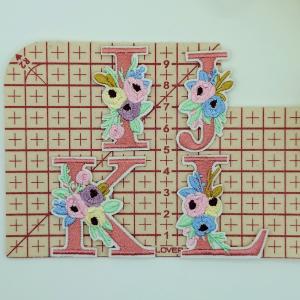 アイロンワッペン 刺繍 アップリケ イニシャル...の詳細画像3