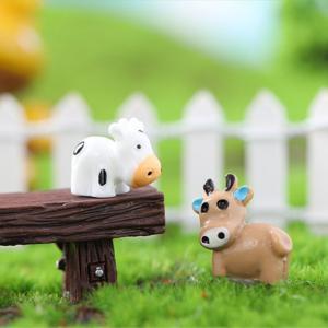 牛模型 ベージュ白 うし 1個 動物 フィギュ...の詳細画像4