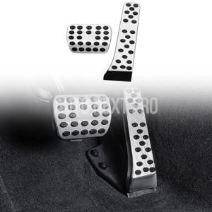 【並行輸入品】アルミニウムゴム カーブレーキペダル フットカバー メルセデスベンツeクラスw214 ...