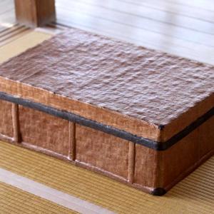 （受注生産 お届けまで約4ヶ月）一閑張り行李 竹素地に土佐和紙、柿渋仕上げ　