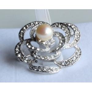 田崎真珠/3色パールシルバー刻印ブローチ 新品 田崎真珠 ブローチ パール幅7.7mm重さ5.7g SV 本真珠