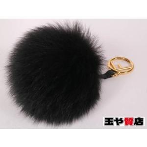 【極美品】FENDI フェンディ フォックスファー ポンポンチャーム ✨極美品✨FENDI フェンディ ポンポンチャームフォックスファー