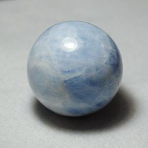 ブルーカルサイト 玉　 直径：約67mm   約457g 　マダガスカル産  　m2204｜tamichi